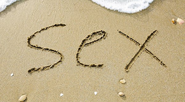 5+ trików umożliwiających seks na plaży